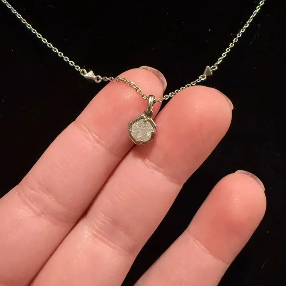 Kendra Scott Nola Silver Tone Pendant Necklace in Iridescent Drusy - Picture 3 of 8